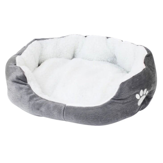 Donut bed rim and deep soft fill, close view